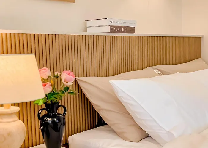 느릿 아파트호텔 *